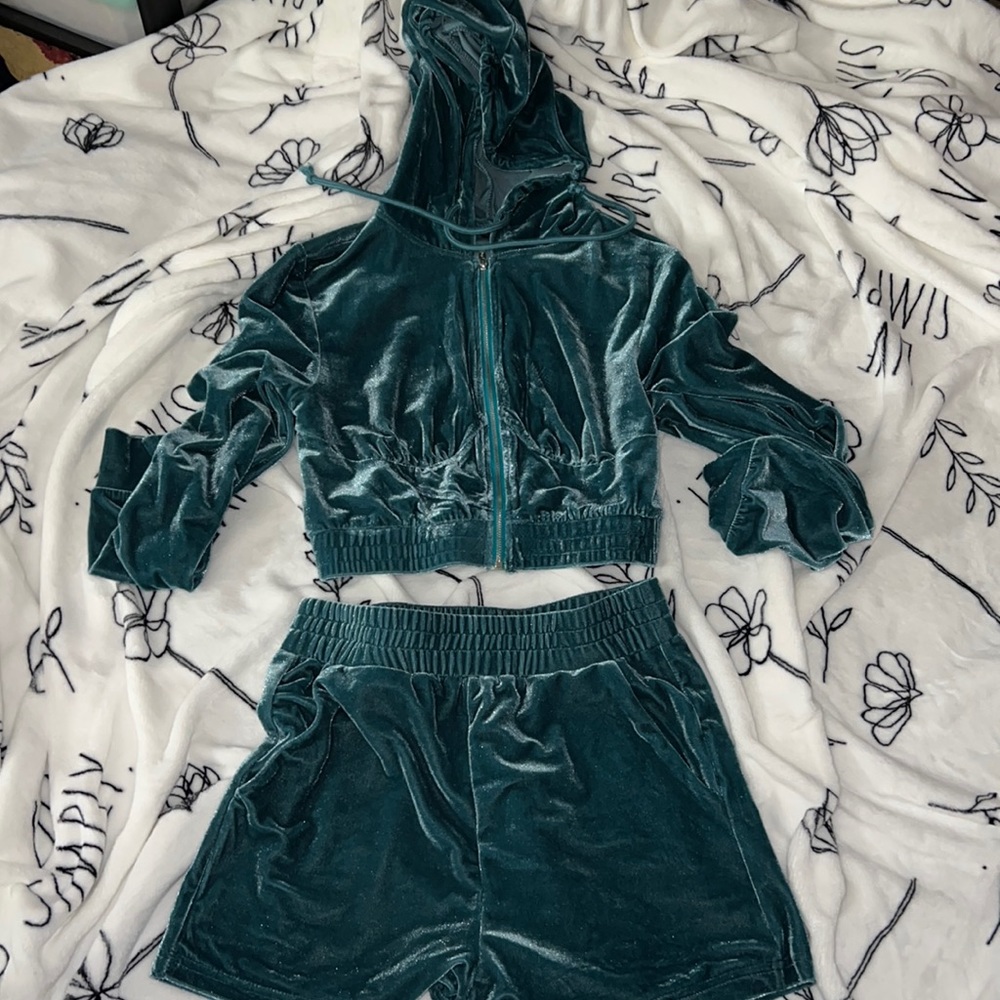 SATIN TWO PIECE 💙